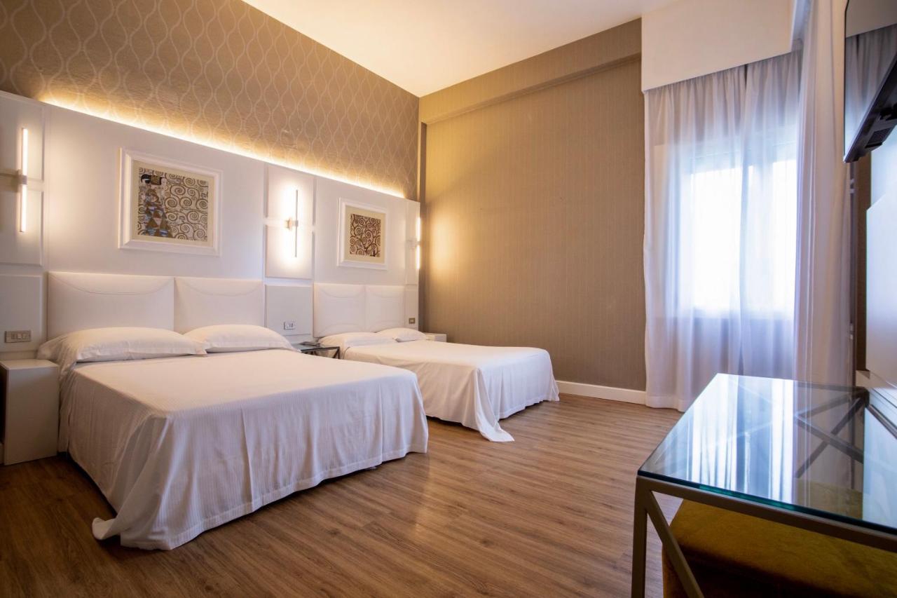 Villa Adriatica Ambienthotels Rimini Extérieur photo